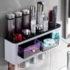 Tandborstehållare multifunktionella tandborstehållare väggmonterad magnetisk kopp automatisk tandkräm dispenser lagringsställ hushållstillbehörssats 230629