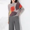 T-shirts pour femmes Miyake plissé court petit manteau tempérament féminin ample grande taille imprimé col montant 13 grains poitrine décontracté tout assorti