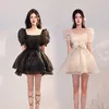 Festklänningar Korean Bowknot Kort bubbla ärm GAUZE TUN MINI KLÄNNING KVINNER SOMMER SQUARE NACK ELEGANT Söt Vestidos de Verano Mujer
