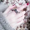 Ringe yangfx Silberfarbe Vintage Multi -Layer Wicked Index Finger Vielseitige personalisierte Öffnung Verstellbarer Damenringschmuck