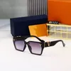 Lyxdesigner solglasögon män kvinnor solglasögon glasmode klassiska leopard uv400 glasögonglasögon med box ram resor strand solglasögon 5 färger 9322
