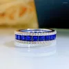 Pierścienie klastra 2023 925 Sterling Srebrny Szmaragd Sapphire High Carbon Diamond Wedding Pierścienia Butikowa biżuteria
