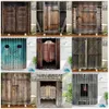 シャワーカーテンファームハウス装飾的な木製ドアシャワーカーテンレトロ素朴な納屋木製ドアヨーロッパ西部の国の家の装飾バスカーテンフック230629