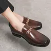 Klädskor män klädskor handgjorda brogue stil paty läder bröllop skor män lägenheter läder oxfords formella skor zapatos hombre 230629