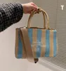 Классическая соломенная сумка через плечо Женские мужские дизайнерские пляжные сумки Вуди ведро Summer Weave дорожная сумка роскошные сумки через плечо клатчи 25X17CM
