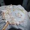 Wedding Flowers NZUK Luxury Bridal Hand Bouquets Fan Gold Phoenix Chinese Type Artificial Pearls Metal Jewelry Accessories