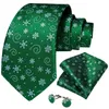 Bow Ties Christmas Snowflake Green Solid For Men Silk Jacquard Ntrakset zakdoek Cufflinks Famliy Party Accessoires Gift