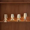 Tafellampen Creatieve Denker Kleine Gouden Man Bureaulamp Oplaadbaar Decoratief Voor Hal Gang Kantoor Slaapkamer Nachtkastje