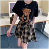 Zweiteiliges Kleid Sommer Damen Rock und Top Set Bär Cartoon Schwarz Kurzarm T-Shirt Plaid Rock Anzug Mode Lose Ästhetik 230629