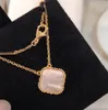 Moda Clássico colar jóias 4 Quatro Folhas Trevo Charm cor rosa pálido com diamantes Designer Colares pulseira brinco Natal Ação de Graças Atacado