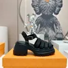 Sandali Devil Bianco Nero NW's Chunky Cow Leather Pantofole Argento Fibbia Altezza tacco Piattaforma Scivoli Designer Scarpe da donna di lusso