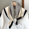 Sarongs Marque De Luxe Soie Carré Plaid Écharpe Femmes Satin Cou Cheveux Cravate Bande Doux travail neckerchife Hijab Tête Femme Foulard 230629