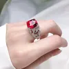 Bagues en grappe Bague en argent sterling 925 12 12MM Coussin Cut Simulation à haute teneur en carbone Ruby Luxury Female