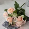 Декоративные цветы 5 голов, держащих розы Поддельный букет цветов Свадебное украшение Домашнее исследование