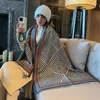 Sciarpe Sciarpa invernale in cashmere calda da donna con stampa geometrica, scialle avvolgente, foulard femminile, bandana, sensazione di coperta