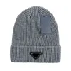 Veelzijdige muts cadeau Beanie Bonnet Designer Temperamenthoed Gift Beanie Gebreid Warm Letter Trian