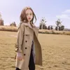 Tench płaszcza 4-13-letnia nastolatka długie wykop 2023 Modna Anglia w stylu wiatrówki na wiosenne jesień ubrania dla dzieci