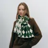 スカーフの女性カシミア格子縞の編み編みスカーフファッション冬濃厚な暖かいショールとラップバンダナエレガントレディパシュミナネッカチーフ