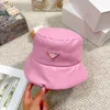 Yeni moda balıkçı şapkası kadın tasarımcısı yüksek kaliteli güneşlik şapka deri malzeme sıcak çok yönlü şapka