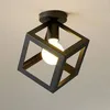 Światła sufitowe vintage lampa nordycka retro żelaza kwadratowa dekoracje do korytarza do sypialni przejście jadalne 110V 220V LED E27 Plafonnier