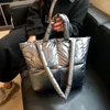 Sacs de soirée Original Rétro Métallochrome Sac à bandoulière décontracté Femmes Vacances Sac à main Superlatifs Simplicité métallique Designer Totes