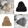 Berets feminino inverno quente chenille veludo gorro chapéu com nervuras malha cor sólida crânio boné 1xca