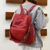 Skolväskor kvinnors läderkonvertibla ryggsäckväska handväska tvättväska
