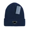 satile Cappello regalo di design berretto berretto berretto berretto lavorato a maglia calda lettera triangolo design Natale
