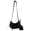 Kvinnors 2023 New Fashion Bow Underarm Ins Trendy Texture Stora kapacitet One Shoulder Crossbody Bag Inventory 561