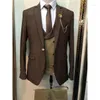 남자 정장 도착 1 버튼 남자 의상 의상 homme slim fit 웨딩 댄스 파티 신랑 턱받이 tuxedos terno masculino 3 pcs blazer 재킷 팬츠 조끼