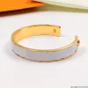 2023 Modeschmuck Neue Ankunft Heißer Verkauf Klassisches rundes braunes PU-Lederarmband Goldkettenarmband Herren mit Metallverschlusskopf Charm-Armbändern in Geschenk-Einzelhandelsbox