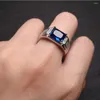 Bagues de cluster Blue Crystal Sapphire Topaz Gemstones Zircon Diamants pour hommes 18k Or Blanc Rempli Bijoux Bague Bandes à la mode Accessoires