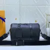 디자이너 도시 점보 베개 가방 여성 가죽 메신저 가방 조절 가능한 스트랩 통근 가방 여행 가방 M59255