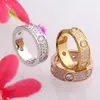 Wysokiej jakości moda Lady 316 Titan Stael Trzy rzędy pełne miłośnicy diamentów zaręczyn ślub 18K Gold wąskie pierścienie 3 Colo1851