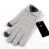 Cinq doigts gants hommes femmes designer de mode marque lettre impression épaissir garder au chaud gant hiver sports de plein air pur coton 4 couleurs