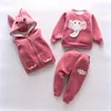 Strampler Winter Baby Jungen Kleidung Sets Herbst Baumwolle Dicke Warme Mit Kapuze Pullover Cartoon Niedlichen Bären Drei-Stück Baby Mädchen anzug 0-5Y 230928