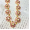 Vintage Palace Style Floral Design i 'Hibiscus Blossoms' är markerad med ett glaserat hartsuppsättning