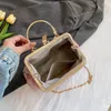 Kvällspåsar Fashion Spets Floral Clutch Bag For Women Luxury Metal Handbag Handväska Vintage Pearl Chain Crossbody Female Clip Purse