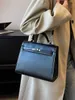 Zaawansowana konsystencja dla kobiet 2023 NOWOŚĆ LETNE popularne wszechstronne mody Crossbody Portable Small Square Bag Model 9236