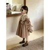 Abrigo niños 2023 otoño estilo coreano niñas cuello de encaje gabardina larga Casual Simple Patchwork moda