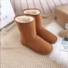 Bottes de neige classiques pour femmes, demi-U5825, hautes, 5815, en peau de mouton douce, pour garder au chaud, de haute qualité, beau cadeau d'anniversaire de noël avec carte de sac à poussière