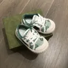 Första vandrare baby designer barn skor småbarn pojkar flickor tainers gåva pojke sneakers spädbarn barn oss 5c-8c z87x#