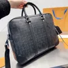 2024 Mäns affärshandbaglouiseities Designer Viutonities Carry On Lvity Bag portfölj Arbeta datorpåse svart brun präglad läder l