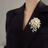 Pure hand woven natural freshwater pearl brooch flowers versatile sweater pin high-grade accessories