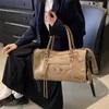 Locomotora de industria pesada para mujer, bolso de mano de gran capacidad remachado, bolso de hombro tipo bandolera, modelo 9236, nueva tendencia 2023