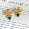 Medeltida vintage glaspärlor örhängen Guld Maple Leaf Elegant Earclip Personliga öronstudier