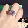 ダイヤモンドリングレディースネットワークレッドカップルのリングカップルの花シルバーメッキ模倣ダイヤモンドの提案mo sang石は高度な感覚を調整できます