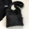 Sacs de soirée Femmes Peluche Messenger Sac Mode Grande Capacité Fluffy Couleur Solide Chaud Femelle Quotidien Causal