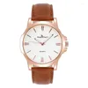 Montres-bracelets Montre pour hommes vintage avec mouvement japonais étanche bracelet en cuir véritable lueur tendance quartz