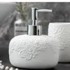 Set di accessori per il bagno Accessori per la decorazione del bagno in ceramica in rilievo Dispenser per dentifricio Bottiglia per lozione Portaspazzolino Forniture per scatole di sapone